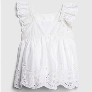 BNWT! Baby Girl Gap white Eyelet Flutter Top